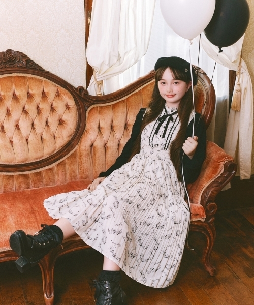 mezzo piano Junior(メゾピアノジュニア)の「レースフリルソックス♪(ソックス/靴下・キッズ・オフホワイト/ブラック・S(22-25cm))」の7枚目の写真