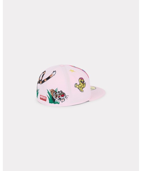 KENZO(ケンゾー)の「'KENZO x New Era' キャップ(キャップ・メンズ・ピンク系その他・7 1/4/7 1/8/7 1/2 59.6/7 3/8 58.7)」の4枚目の写真