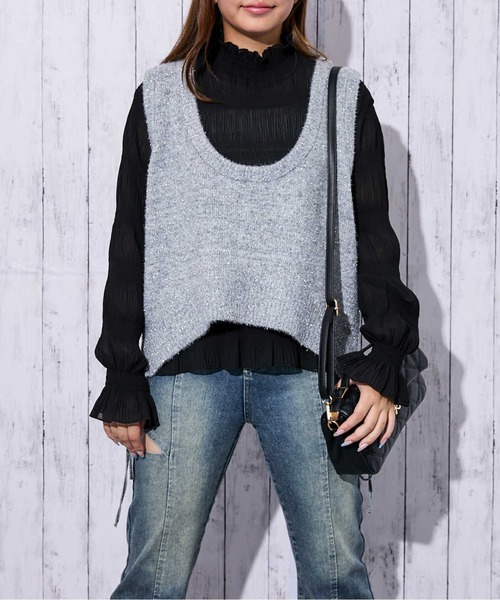 GORGE(ゴージ)の「《ラメ×前後差ヘム》レディース ニットベスト ノースリーブ プルオーバー レイヤード 春秋冬(ベスト・レディース・アイボリー/ブラック/グレー・F)」の13枚目の写真