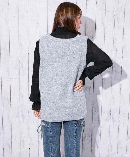 GORGE(ゴージ)の「《ラメ×前後差ヘム》レディース ニットベスト ノースリーブ プルオーバー レイヤード 春秋冬(ベスト・レディース・アイボリー/ブラック/グレー・F)」の15枚目の写真