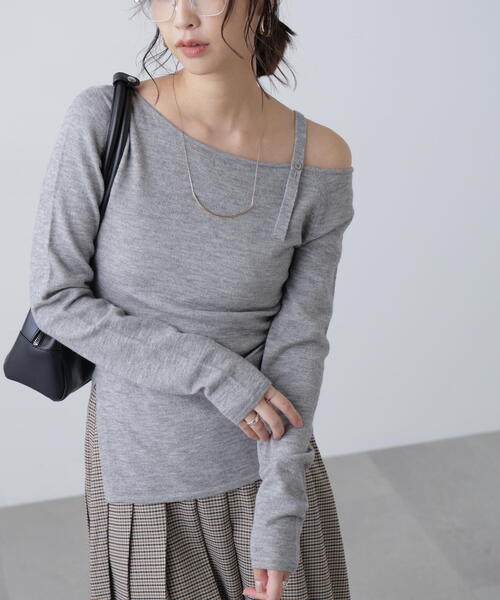 FREE'S MART(フリーズマート)の「◆ワンショルダーストラップニット(ニット/セーター・レディース・グレー/ブラック/ホワイト/ピンク・FREE)」の4枚目の写真