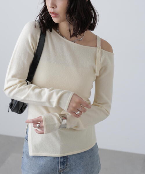 FREE'S MART(フリーズマート)の「◆ワンショルダーストラップニット(ニット/セーター・レディース・グレー/ブラック/ホワイト/ピンク・FREE)」の2枚目の写真