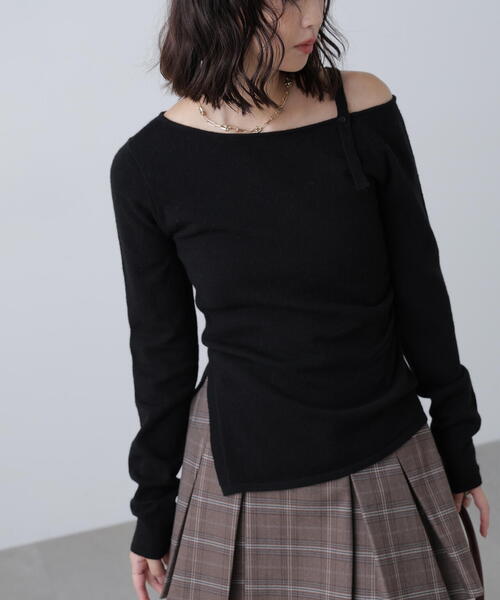 FREE'S MART(フリーズマート)の「◆ワンショルダーストラップニット(ニット/セーター・レディース・グレー/ブラック/ホワイト/ピンク・FREE)」の10枚目の写真