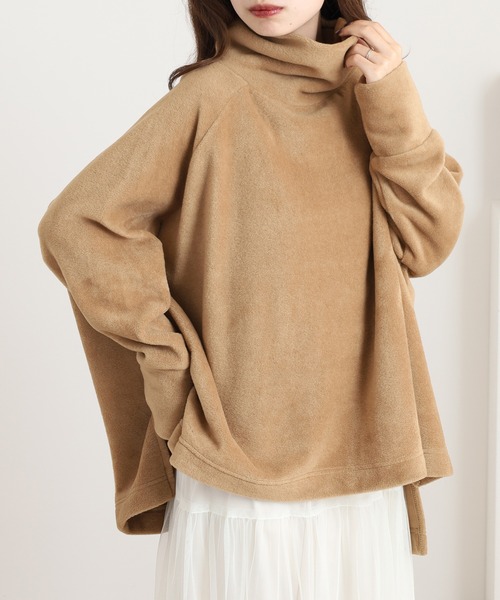 OMNES（オムネス）の「ふわふわフリースワイドシルエットタートル長袖（その他トップス・レディース・キャメル/チャコール/アイボリー・FREE）」の3枚目の写真