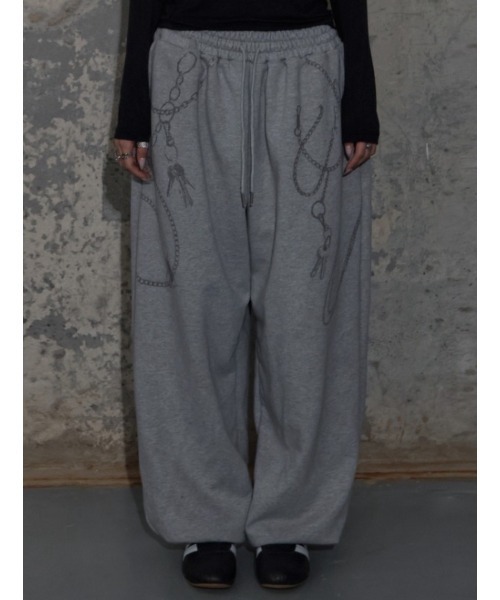 FANCY CLUB（ファンシークラブ）の「【FANCY CLUB】KEYCHAIN EYELET SWEATPANTS / 【ファンシークラブ】キーチェーンアイレットスウェットパンツ（スウェットパンツ・レディース・杢グレー/ブラック・ONE SIZE）」の17枚目の写真