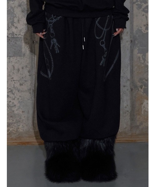 FANCY CLUB（ファンシークラブ）の「【FANCY CLUB】KEYCHAIN EYELET SWEATPANTS / 【ファンシークラブ】キーチェーンアイレットスウェットパンツ（スウェットパンツ・レディース・杢グレー/ブラック・ONE SIZE）」の5枚目の写真