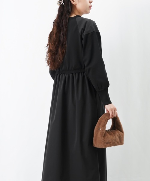 LUCA/LADY LUCK LUCA(ルカ/レディラックルカ)の「LC/LLL ドッキングギャザーワンピース(ワンピース・レディース・ブラック/ネイビー・FREE)」の5枚目の写真