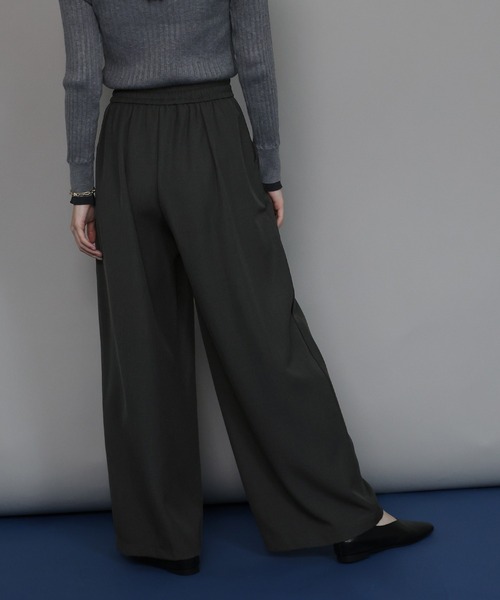 J by blue(ジェイバイブルー)の「ハイウエストタックワイドパンツ(スラックス・レディース・チャコールグレー/ブラック/グレイッシュベージュ・MEDIUM)」の12枚目の写真