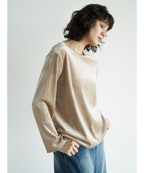 FIKA.(フィーカ)の「Lame velour back cut top(Tシャツ/カットソー・レディース・チャコール/ベージュ/モカ・MEDIUM)」の14枚目の写真