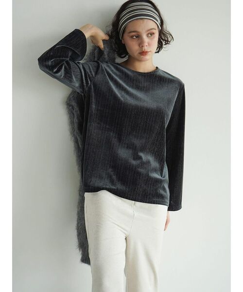 FIKA.(フィーカ)の「Lame velour back cut top(Tシャツ/カットソー・レディース・チャコール/ベージュ/モカ・MEDIUM)」の16枚目の写真