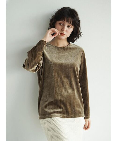 FIKA.(フィーカ)の「Lame velour back cut top(Tシャツ/カットソー・レディース・チャコール/ベージュ/モカ・MEDIUM)」の4枚目の写真