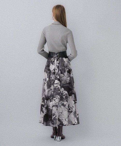 HARE　フラワーバックレースアップハイウエストスカート　25 A/W 完売品 セール】フラワーバックレースアップハイウエストスカート(HARE