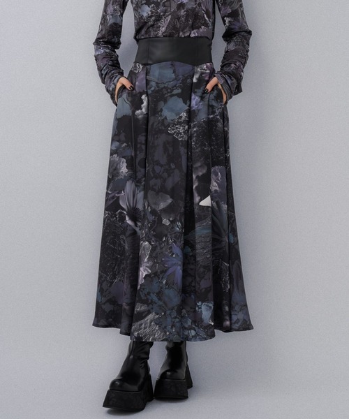 HARE（ハレ）の「フラワーバックレースアップハイウエストスカート(HARE)（スカート・レディース・ホワイト/ブラック・FREE）」の8枚目の写真