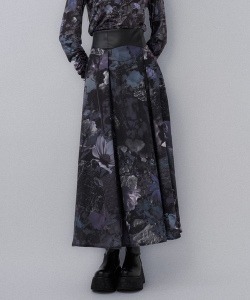 HARE（ハレ）の「フラワーバックレースアップハイウエストスカート(HARE)（スカート・レディース・ホワイト/ブラック・FREE）」の9枚目の写真