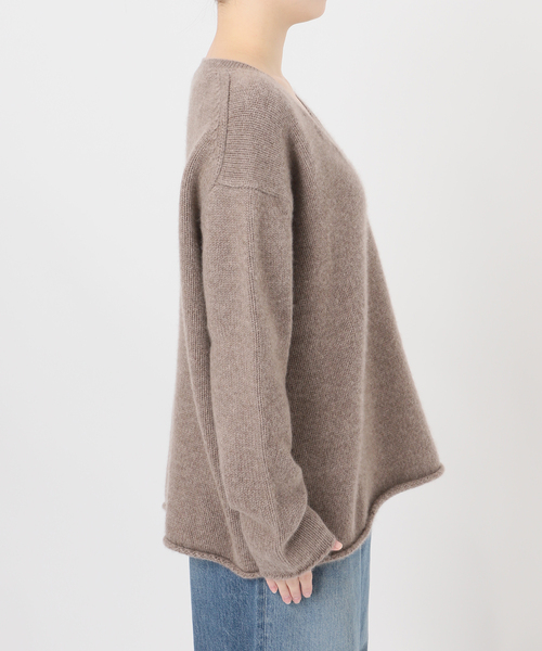 journal standard L'essage（ジャーナルスタンダードレサージュ）の「【R2W/アールツーダブリュー】CECILY CASH LOOSE V NECK KN：ニット（ニット/セーター・レディース・ブラック/ブラウン・1）」の18枚目の写真