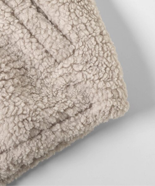 algy(アルジー)の「柔らかボアブルゾン(ブルゾン・キッズ・ベージュ/ブラック/アイボリー・XX-SMALL/X-SMALL/SMALL/MEDIUM)」の12枚目の写真