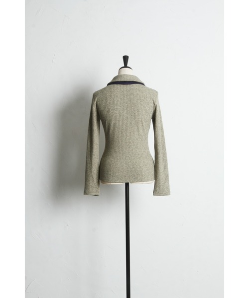 ARVELLIA(アルベリア)の「DOUBLE COLLAR RIB KNIT(Tシャツ/カットソー・レディース・カーキ/ダークグレー・M)」の17枚目の写真
