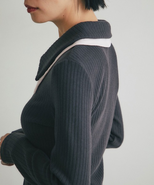 ARVELLIA(アルベリア)の「DOUBLE COLLAR RIB KNIT(Tシャツ/カットソー・レディース・カーキ/ダークグレー・M)」の9枚目の写真