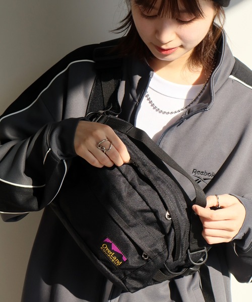 Overland(オーバーランド)の「【OverLand EQUIPMENT/オーバーランドイクイップメント】HIP BAG / ヒップバッグ(ボディバッグ/ウエストポーチ・メンズ・ブラック/パープル/グレー・FREE)」の2枚目の写真