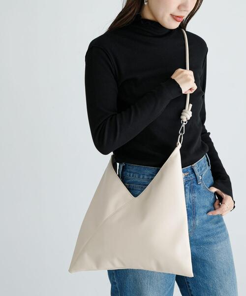 URBAN RESEARCH Sonny Label(アーバンリサーチサニーレーベル)の「トライアングル2WAYバッグ(ハンドバッグ・レディース・ブラック/ライトベージュ/ブラウン・ONE)」の4枚目の写真