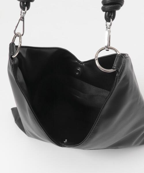 URBAN RESEARCH Sonny Label(アーバンリサーチサニーレーベル)の「トライアングル2WAYバッグ(ハンドバッグ・レディース・ブラック/ライトベージュ/ブラウン・ONE)」の18枚目の写真