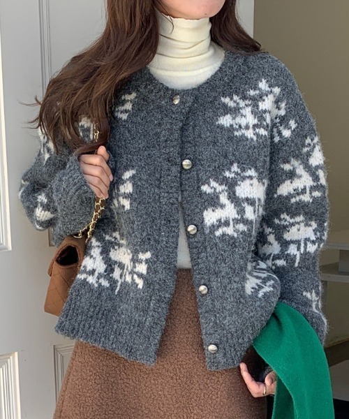 Vipoa(ヴィポア)の「Fair Isle flower knit cardigan(カーディガン/ボレロ・レディース・グリーン系その他/グレー・FREE)」の6枚目の写真