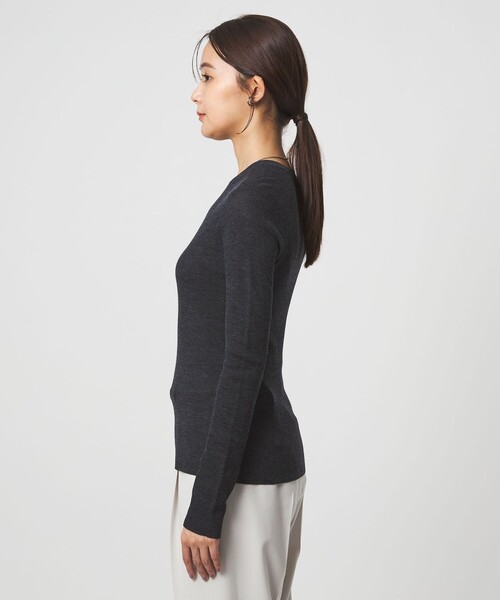 green label relaxing（グリーンレーベルリラクシング）の「ウール シアー リブ クルーネック ニット ウォッシャブル（ニット/セーター・レディース・オフホワイト/ライトピンク/ダークグレー/ベージュ・FREE）」の15枚目の写真