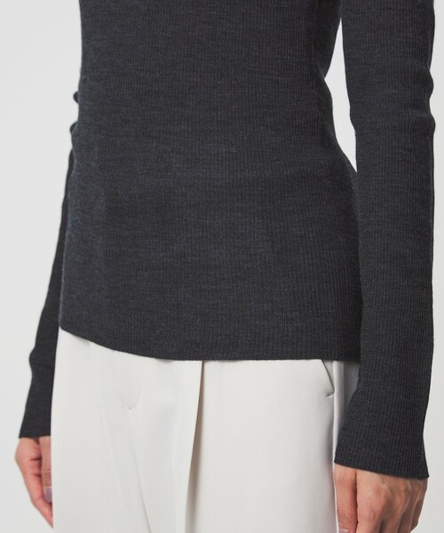 green label relaxing（グリーンレーベルリラクシング）の「ウール シアー リブ クルーネック ニット ウォッシャブル（ニット/セーター・レディース・オフホワイト/ライトピンク/ダークグレー/ベージュ・FREE）」の19枚目の写真