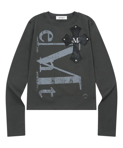 MUCENT(ムセント)の「ディントクラックロゴクロスレザーパッチ長袖Tシャツ(Tシャツ/カットソー・レディース・チャコールグレー・FREE)」の2枚目の写真