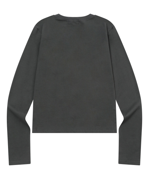 MUCENT(ムセント)の「ディントクラックロゴクロスレザーパッチ長袖Tシャツ(Tシャツ/カットソー・レディース・チャコールグレー・FREE)」の3枚目の写真