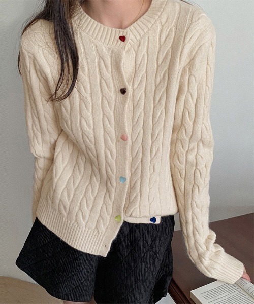 Miniministore(ミニミニストア)の「ケーブルニットカーディガン 前開きニット(ニット/セーター・レディース・ダークグレー/ベージュ/ラベンダー/ピンク/ワインレッド/ブラック・FREE)」の2枚目の写真