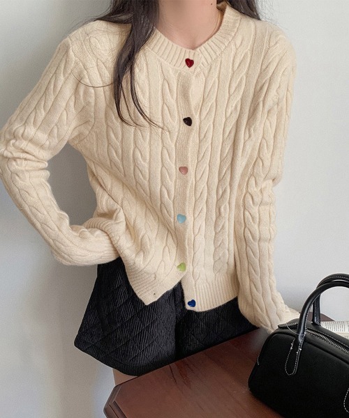 Miniministore(ミニミニストア)の「ケーブルニットカーディガン 前開きニット(ニット/セーター・レディース・ダークグレー/ベージュ/ラベンダー/ピンク/ワインレッド/ブラック・FREE)」の11枚目の写真