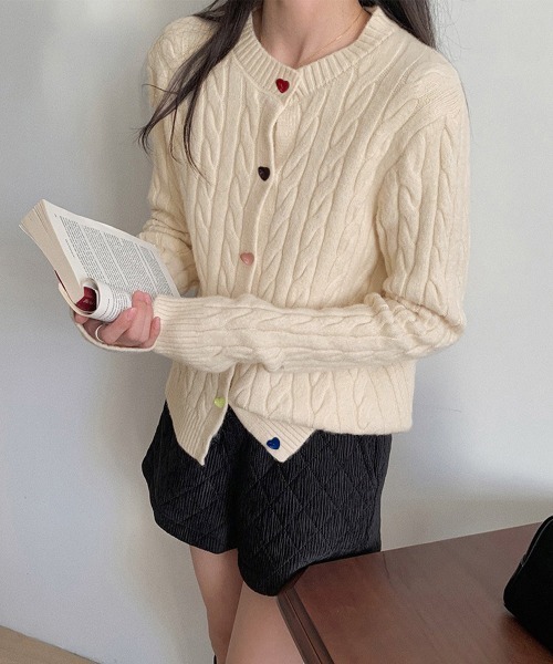 Miniministore(ミニミニストア)の「ケーブルニットカーディガン 前開きニット(ニット/セーター・レディース・ダークグレー/ベージュ/ラベンダー/ピンク/ワインレッド/ブラック・FREE)」の13枚目の写真