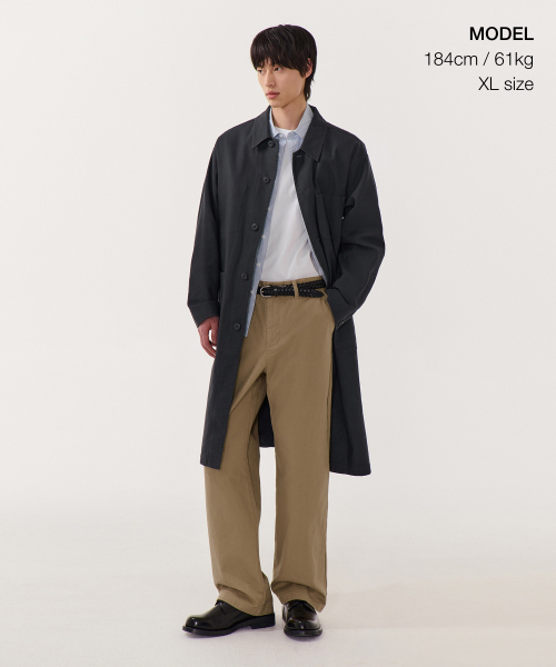MUSINSA STANDARD（ムシンサスタンダード）の「バックサテンショップコート [ダークグレー]（トレンチコート・メンズ・その他・MEDIUM/LARGE/X-LARGE）」の2枚目の写真