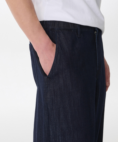 MUSINSA STANDARD（ムシンサスタンダード）の「リネンライクバルーンデニムパンツ[ディープインディゴ]（デニムパンツ・メンズ・その他・26/28/30/32/34/36/38/40/42）」の4枚目の写真
