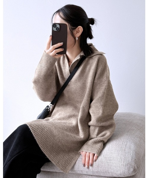 reca（レカ）の「襟付きスキッパーニット（ニット/セーター・レディース・グレイッシュベージュ/オートミール/ネイビー・FREE）」の2枚目の写真