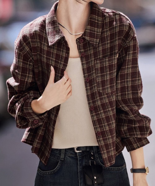 ONEP STAR(ワンピスター)の「ショート丈チェック柄シャツ(シャツ/ブラウス・レディース・ワイン・MEDIUM/LARGE/X-LARGE)」の4枚目の写真