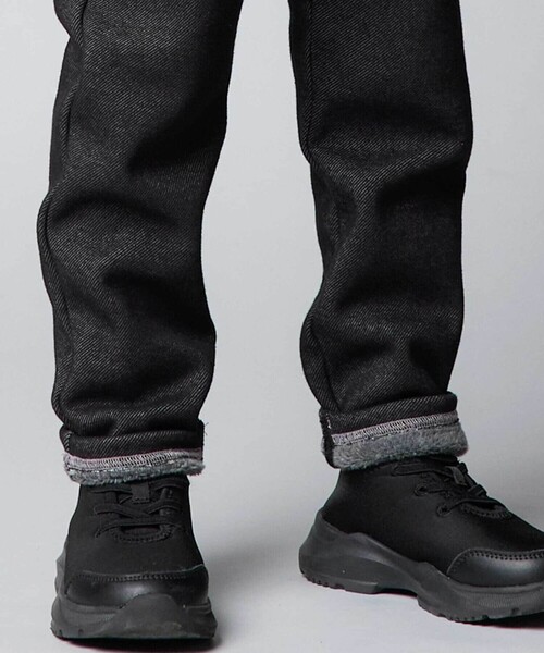BeBe(ベベ)の「デニムムートン裏ファーストレートロングパンツ(デニムパンツ・キッズ・ネイビー/ブラック・120cm/110cm/150cm/130cm/140cm)」の8枚目の写真