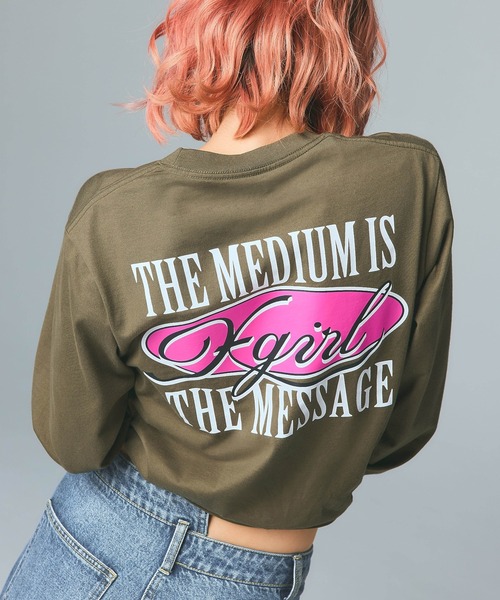 X-girl（エックスガール）の「OVAL LOGO AND MESSAGE L/S TEE（Tシャツ/カットソー・レディース・ブラック/ホワイト/オリーブ・S/M/L）」の3枚目の写真