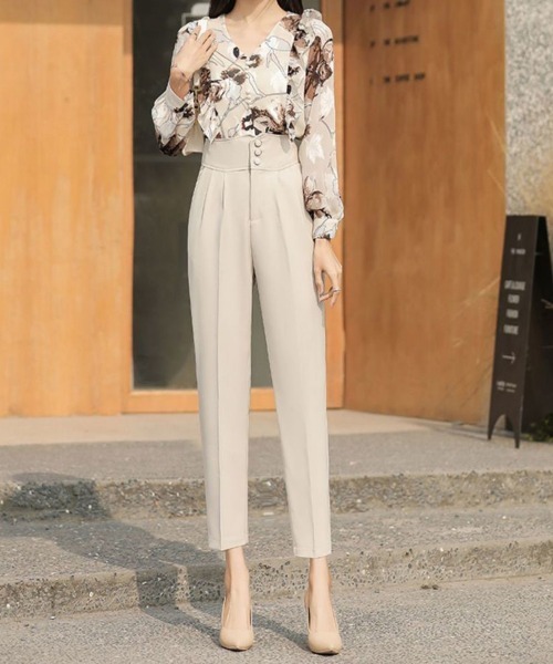 SallyLunn（サリーラン）の「ハイウエストテーパードパンツ（その他パンツ・レディース・アイボリー/ブラック・MEDIUM/LARGE）」の6枚目の写真