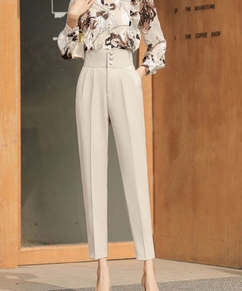 SallyLunn（サリーラン）の「ハイウエストテーパードパンツ（その他パンツ・レディース・アイボリー/ブラック・MEDIUM/LARGE）」の7枚目の写真