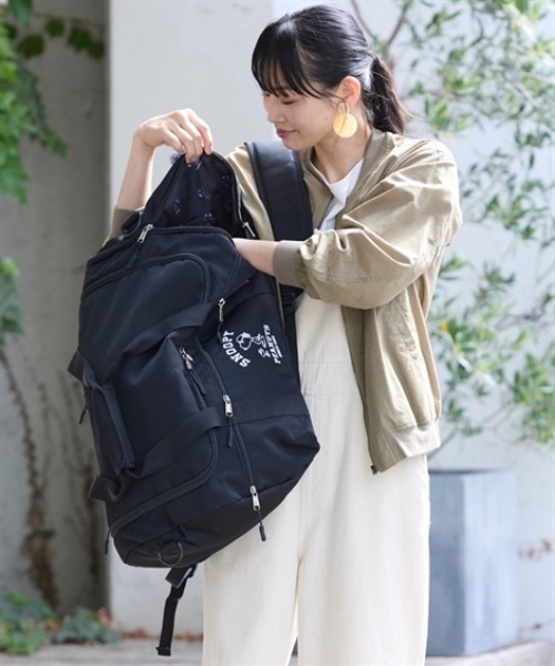 PEANUTS(ピーナッツ)の「スヌーピー 大容量60L11ポケットはっ水3WAYボストンバッグ(A4対応)(ボストンバッグ・レディース・ブラック・FREE)」の3枚目の写真