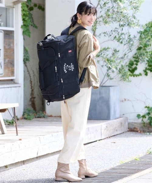 PEANUTS(ピーナッツ)の「スヌーピー 大容量60L11ポケットはっ水3WAYボストンバッグ(A4対応)(ボストンバッグ・レディース・ブラック・FREE)」の5枚目の写真