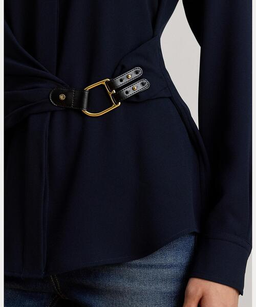 LAUREN RALPH LAUREN(ローレン ラルフ ローレン)の「バックルトリム ジョーゼット ブラウス(シャツ/ブラウス・レディース・ネイビー系1・4/2/0)」の4枚目の写真