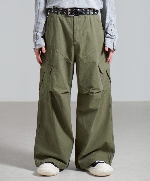 Chikashitsu +（チカシツプラス）の「【Chikashitsu +】rib cotton curve cargo pants / 【チカシツプラス】リブコットンカーブカーゴパンツ（カーゴパンツ・メンズ・ブラック/カーキ/ブラウン・M）」の3枚目の写真
