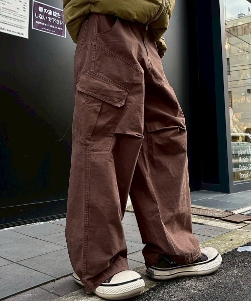Chikashitsu +（チカシツプラス）の「【Chikashitsu +】rib cotton curve cargo pants / 【チカシツプラス】リブコットンカーブカーゴパンツ（カーゴパンツ・メンズ・ブラック/カーキ/ブラウン・M）」の12枚目の写真