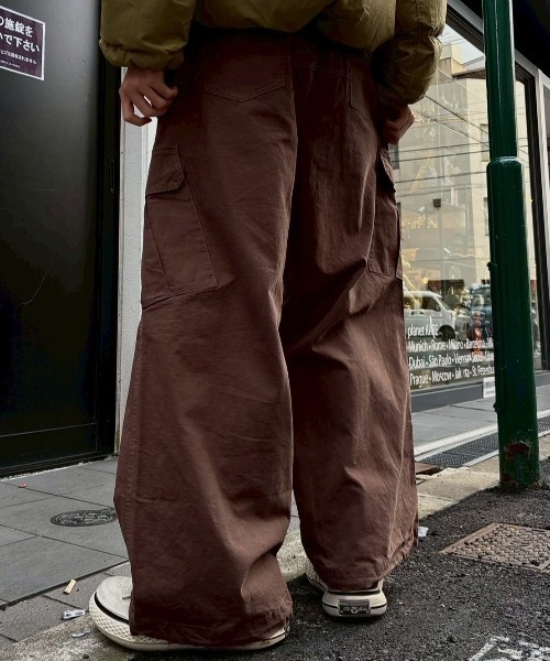 Chikashitsu +（チカシツプラス）の「【Chikashitsu +】rib cotton curve cargo pants / 【チカシツプラス】リブコットンカーブカーゴパンツ（カーゴパンツ・メンズ・ブラック/カーキ/ブラウン・M）」の13枚目の写真