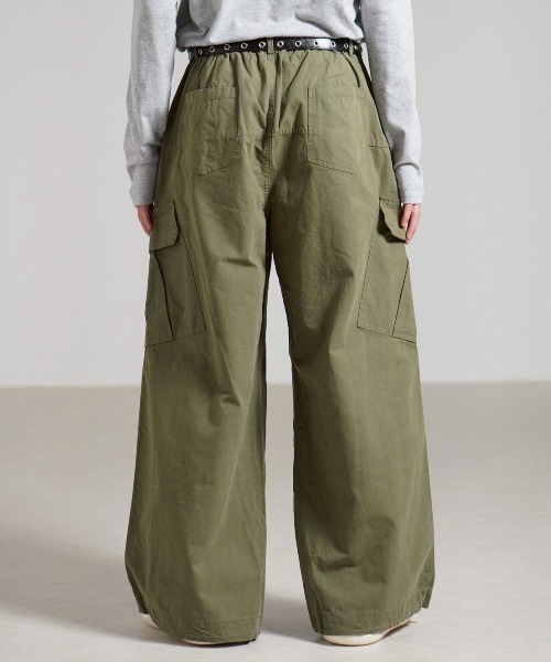 Chikashitsu +（チカシツプラス）の「【Chikashitsu +】rib cotton curve cargo pants / 【チカシツプラス】リブコットンカーブカーゴパンツ（カーゴパンツ・メンズ・ブラック/カーキ/ブラウン・M）」の17枚目の写真