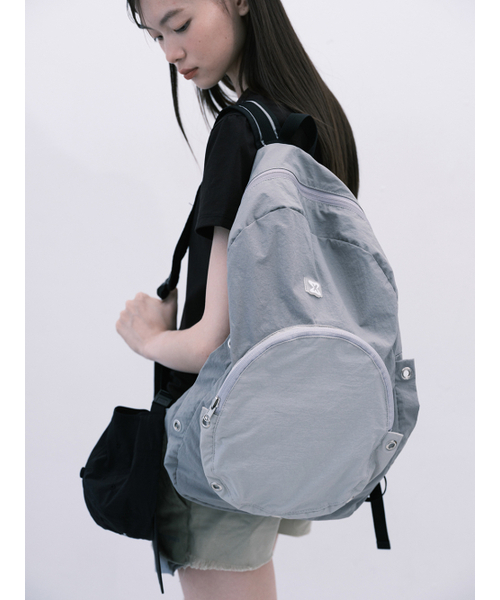 MUWM(ムウム)の「ネストナイロンアイレットバックパック Nest Backpack (Gray)(バックパック/リュック・レディース・その他・FREE)」の2枚目の写真