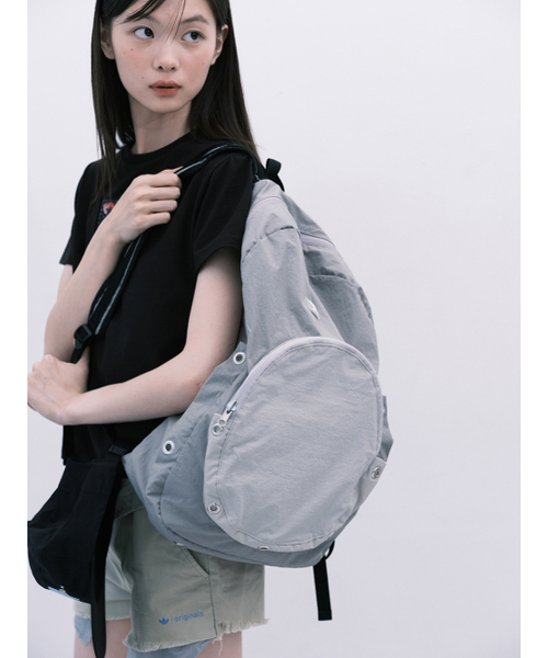 MUWM(ムウム)の「ネストナイロンアイレットバックパック Nest Backpack (Gray)(バックパック/リュック・レディース・その他・FREE)」の3枚目の写真
